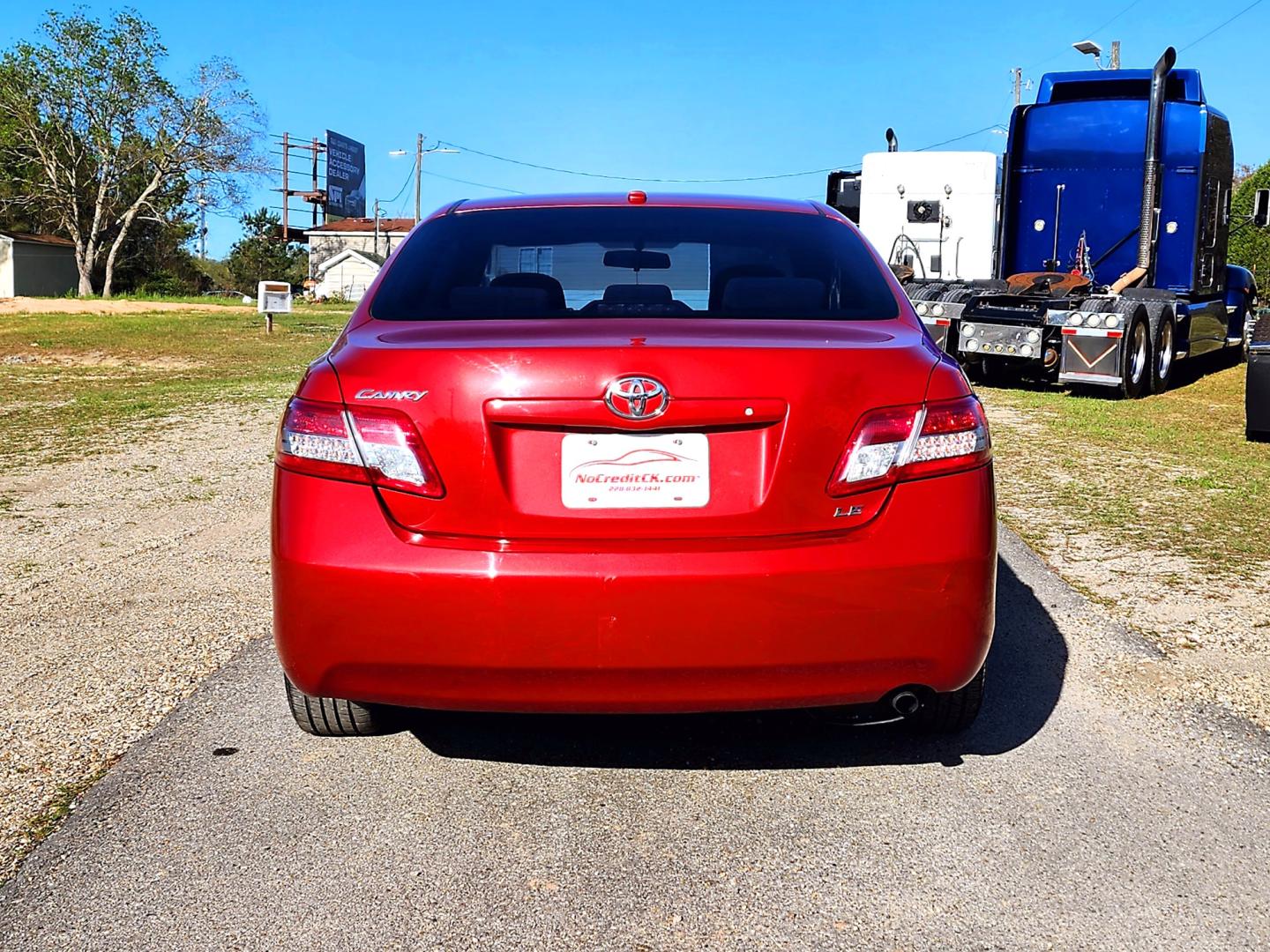 2011 Toyota Camry SE (4T1BF3EK9BU) with an 2.5L L4 DOHC 16V engine, 6-Speed Automatic transmission, located at 18001 Kellogg Rd, Saucier, MS, 39574, (228) 832-1441, 139.421463, -76.641457 - Photo#6